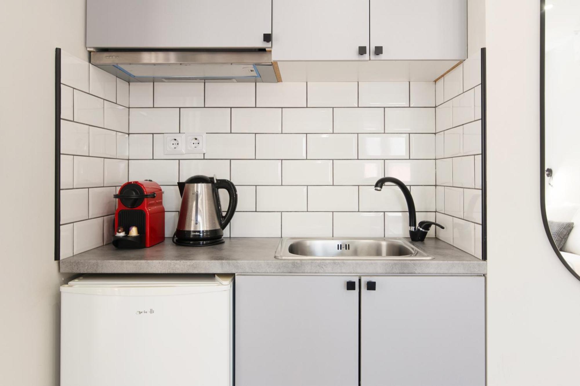 Apartament Chic Rooftop W/ Terrace - Near Acropolis *
